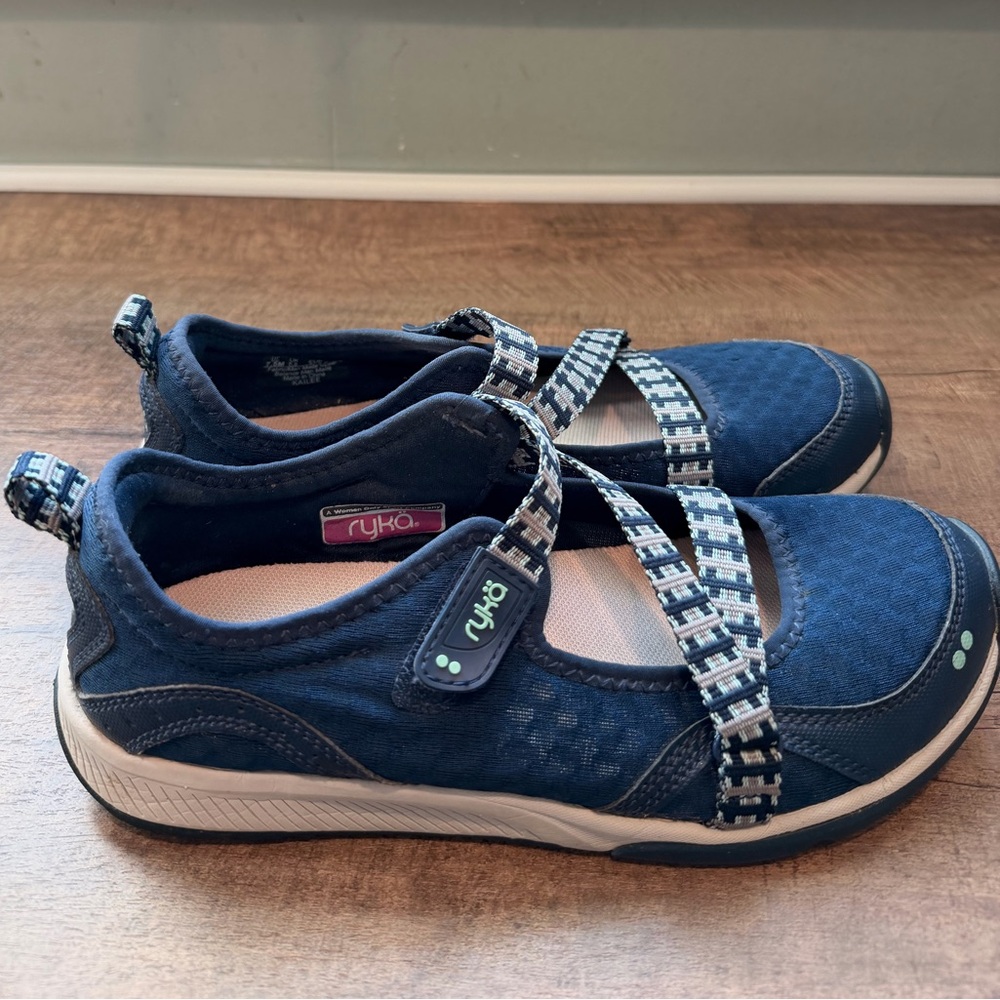 Ryka Women's Mesh Strap Athletic Shoes Blue Hook & Loop Low Top Sneaker 7.5